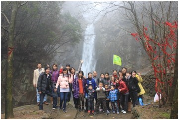 ���˸�Ů��̤���� 